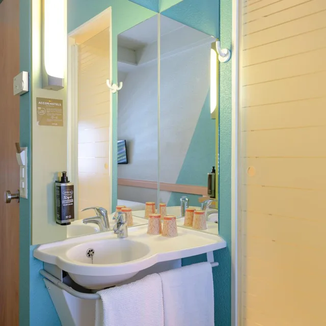 Family, Single Bed, Ibis Budget Luzern City 7/10