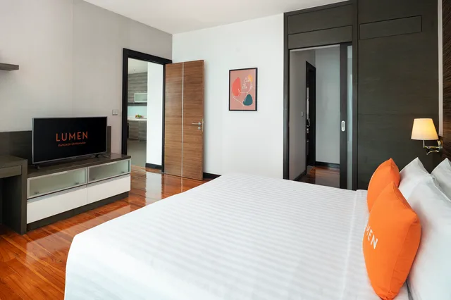 1 Bedroom, Suite, King Bed, Lumen Bangkok Srinakarin 2/2