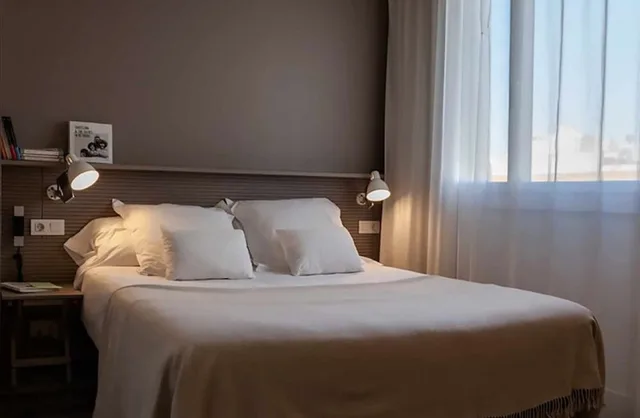 Standard, Single, Double Bed, Hotel Sixties 1/3