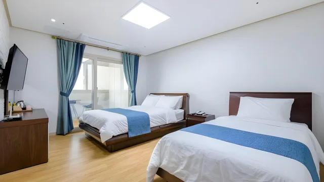 Ocean, Deluxe, Twin Beds، Hu:An Stay Hotel 1/2