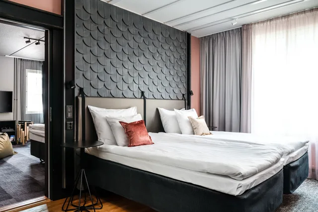 غرفة سوبيريور بسرير كينج مع سرير إضافي، Original Sokos Hotel Arina 2/2
