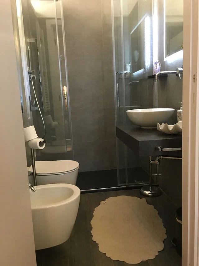 Apartment, House, Queen Bed, 2 Sofa, Kitchenette, Verona Journeys 9/10