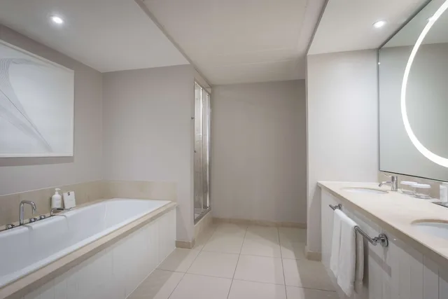1 Bedroom, Suite, King Bed, The Morrison Dublin, Curio Collection by Hilton 4/6