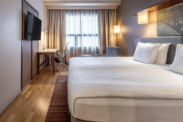 غرفة سوبيريور بسرير كينج، Holiday Inn Tampere Central Station 1/2