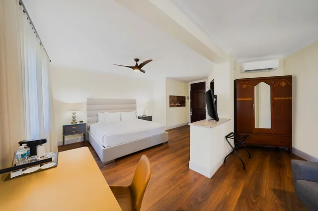 جناح سوبيريور بسرير كينج، St Michel Hotel 2/3