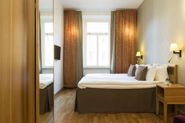 غرفة عائلية بسرير مزدوج مع أريكة، Elite Hotel Adlon 2/8