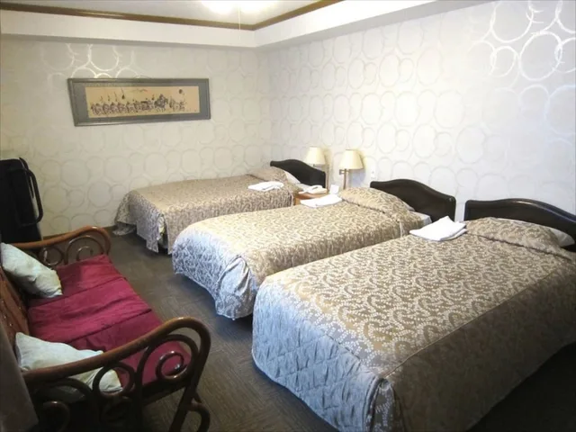 Room, Triple, Twin Beds, Smoking, Sunrise Hotel 1/2