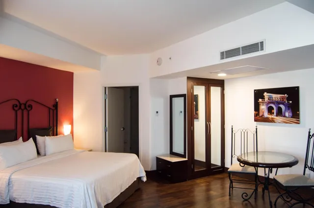 جناح بسرير كوين لذوي الإعاقة، Holiday Inn & Suites Guadalajara Centro Historico 3/9