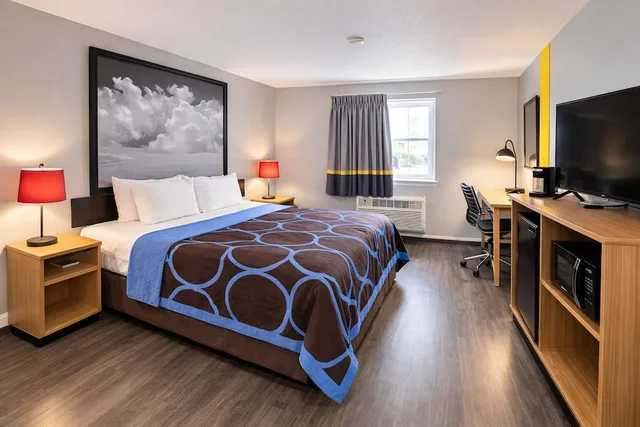 غرفة بسرير كوين لذوي الإعاقة، SUPER 8 BY WYNDHAM, LEWISTON 2/5