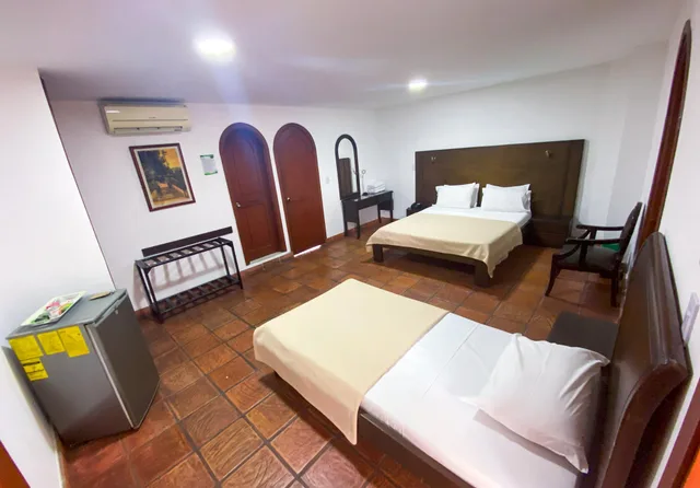جناح، Hotel Zaraya 1/2
