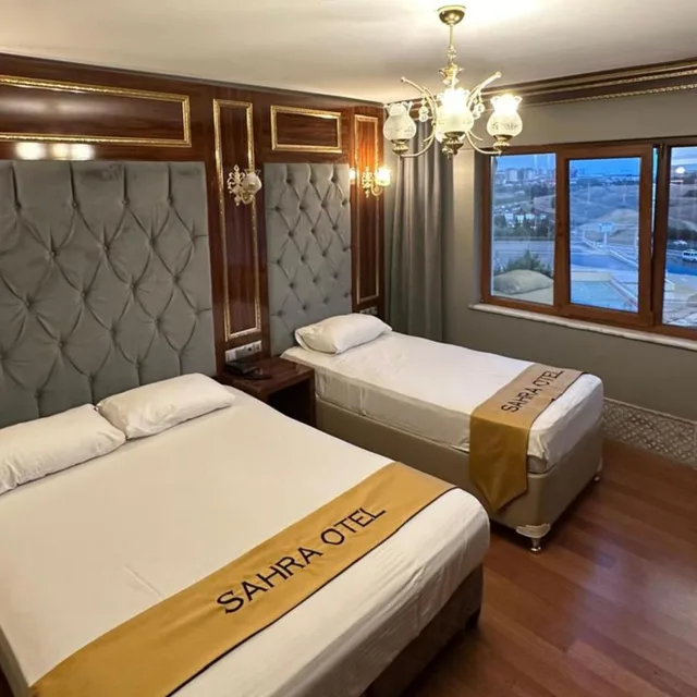 غرفة ثلاثية بشرفة، Sahra Airport Hotel 2/10