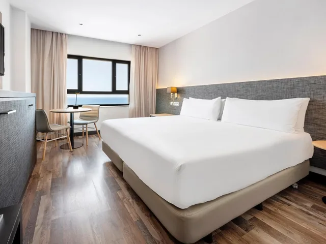 غرفة متصلة قياسية، Hotel Cadiz Paseo Del Mar Affiliated By Melia 1/10