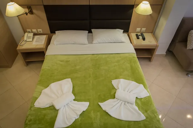 غرفة بسريرين منفصلين، Halkidiki Palace 3/4