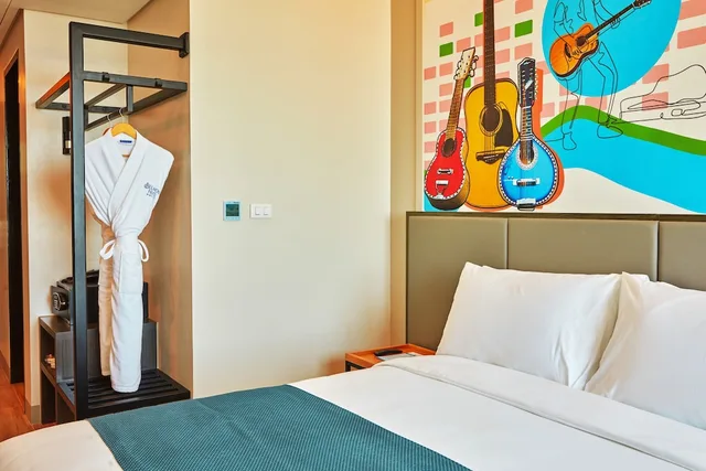 غرفة ركنية ديلوكس بسرير كوين، Mercure Mactan Cebu 4/5