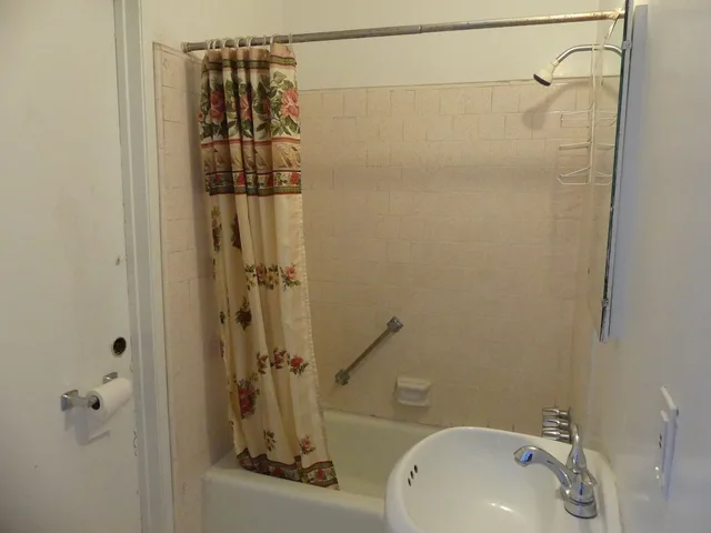Standard, Double Bed, Wilshire Orange Hotel 8/8