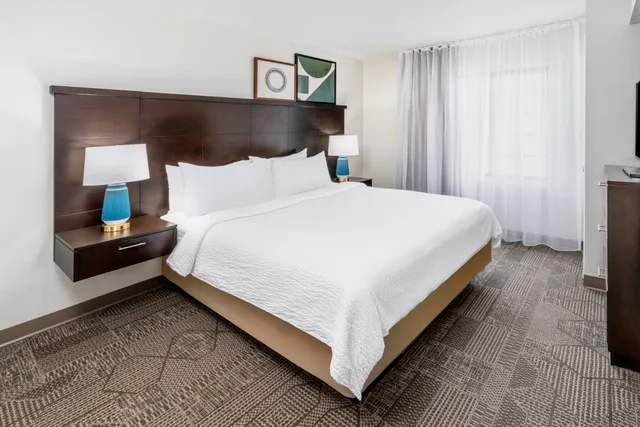 جناح بسرير كوين بغرفة نوم واحدة، Staybridge Suites Co Springs Air Force Academy 1/6