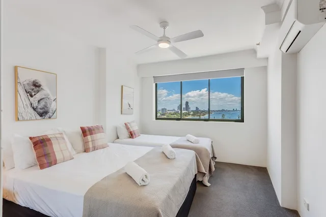 شقة سوبيريور بسرير كينج وسريرين منفصلين بغرفتي نوم، The Meriton On Main Beach 2/10