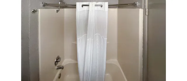 Room, Double Bed, Accessible, Motel6 Glenview, IL - Chicago North 5/5