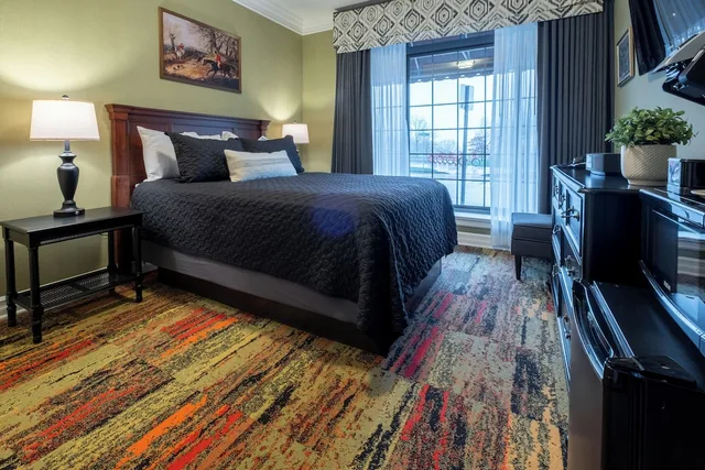 غرفة بسرير كوين، The Red Coach Inn 5/10