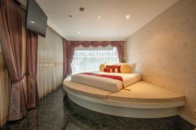 2 Bedrooms, Grand, Residence, Suite، Kodchasri Thani Hotel Chiangmai 4/9