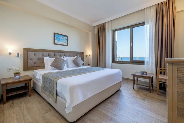 غرفة قياسية بسرير مزدوج، Cinarli Kasri Hotel 4/8