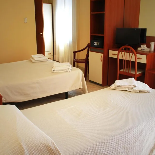 Room, Triple, Hotel Mary 4/5