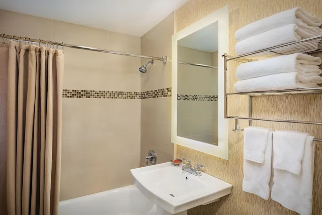 Resort, Standard, King Bed, Garden View، Bahia Resort Hotel 3/3