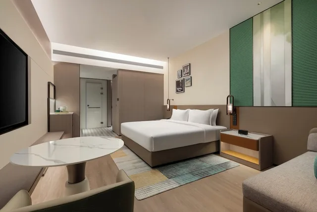 غرفة قياسية بسرير كينج، Holiday Inn Mile By Ihg 3/5