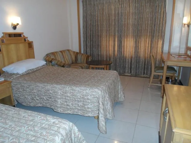 غرفة سوبيريور بسرير مزدوج، KALYAN RESIDENCY. 6/8