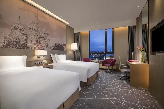 غرفة بريميوم بسريرين منفصلين للمدخنين، CROWNE PLAZA HARBIN SONGBEI 1/4