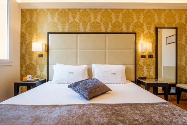 Gold, Twin Beds، Touring Hotel Bologna 1/10
