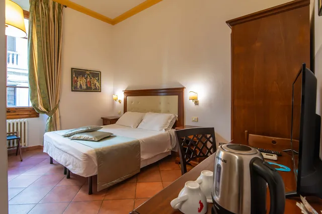 غرفة بسرير مزدوج أو سريرين منفصلين، Residenza Hotel Cimabue 4/10