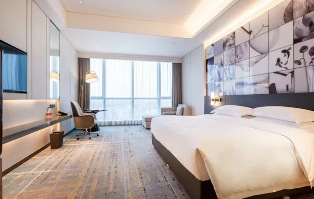 غرفة سوبيريور بسرير كينج، Wyndham Grand Suzhou Fenhu 1/2