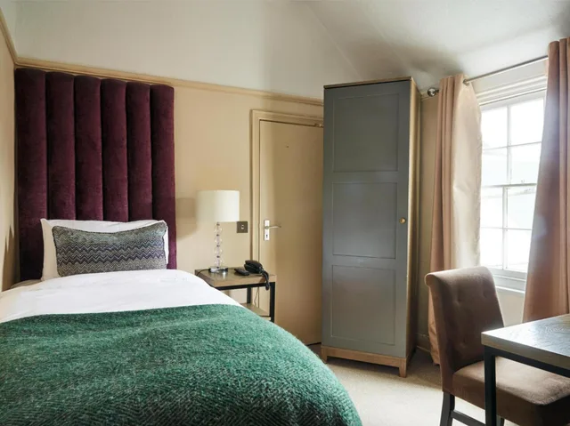 غرفة مفردة، The Talbot Inn 2/2