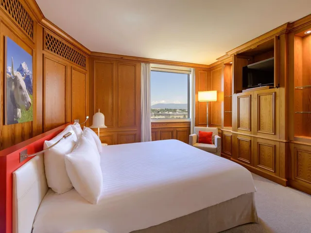 1 Bedroom, Swiss, Suite، Movenpick Hotel Geneva 2/5