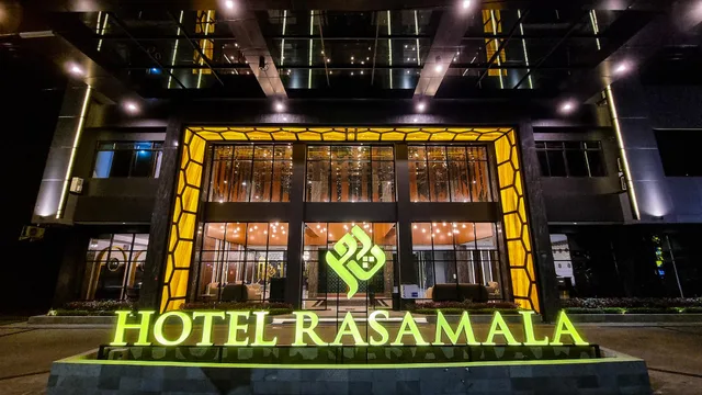 Luxury, Suite, Hotel Rasamala 1/1