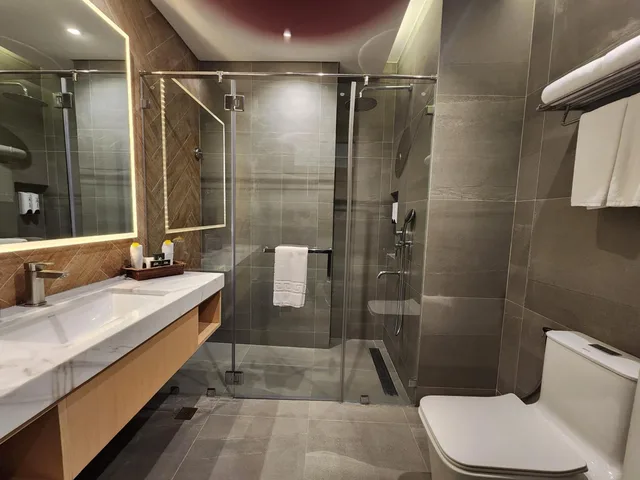 Grand, Premier, Pool Access، Fairways And Bluewater Newcoast Boracay 3/3