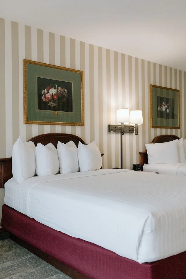 Standard, 2 Queen Beds, No View, Bayshore Resort 3/10
