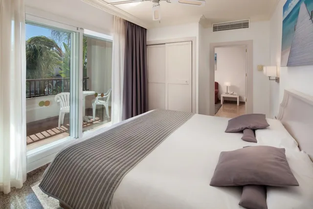 غرفة عائلية، Hotel Mac Puerto Marina 1/2