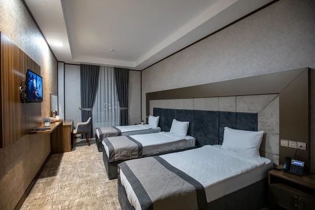 غرفة كلاسيكية ثلاثية بثلاثة أسرّة، Volga Hotel Baku 1/3