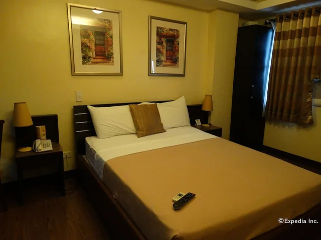 Standard, Double Bed, Silver Oaks Suite Hotel 3/10