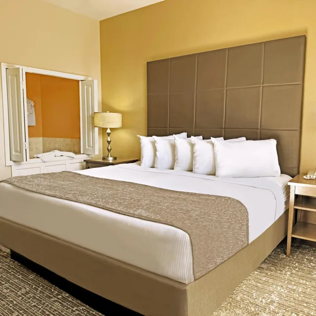 جناح بغرفتي نوم مع أريكة، Floridays Orlando Resort 6/10
