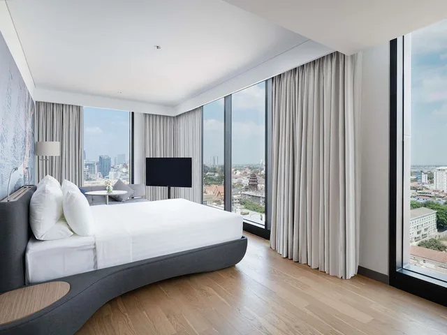 غرفة ديلوكس بسرير كينج، Novotel Phnom Penh BKK 1 1/10