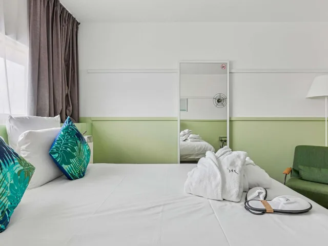 غرفة بريفيليج بسرير كوين، Mercure Paris Orly Tech Airport 5/9