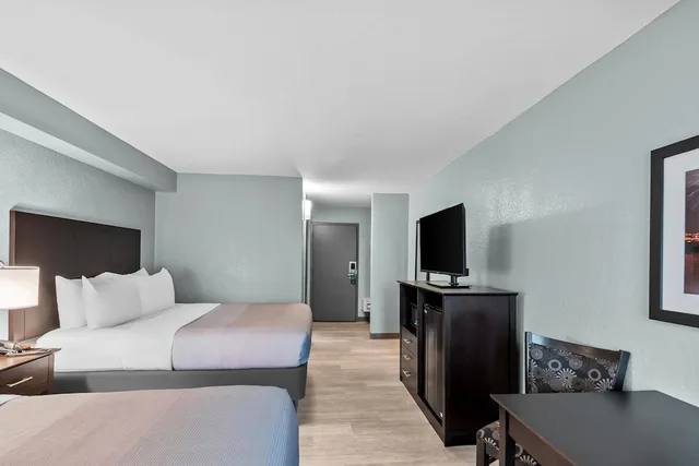 غرفة قياسية بسريرين كوين، Quality Inn near Potomac Mills 1/10