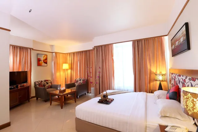 جناح جونيور بسرير كينج، HOTEL MAXIMILLIAN 1/5