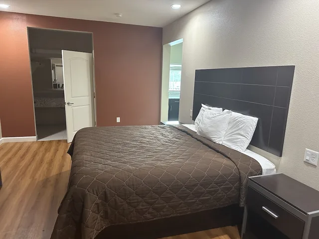 جناح استوديو كلاسيكي بسرير كينج، Palace Inn Houston Northwest 290 1/1
