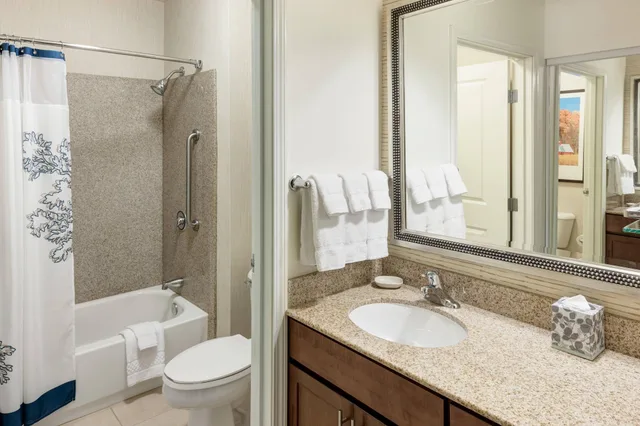 استوديو بسرير كينج مع أريكة، Residence Inn by Marriott South Bend Mishawaka 2/3