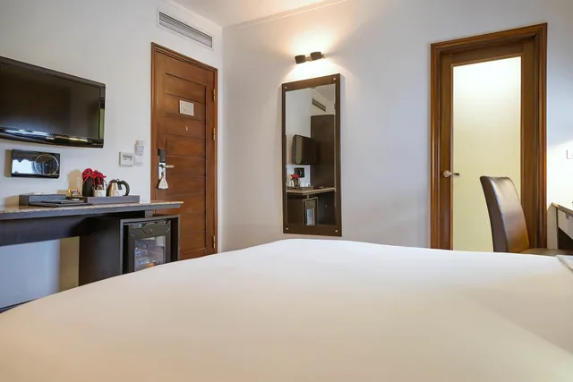 غرفة سوبيريور بسرير كوين، La Nueva Boutique Hotel HaNoi 3/9