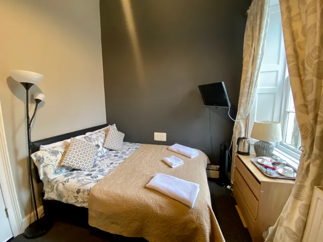 غرفة أساسية بسرير مزدوج، 16 PILRIG GUEST HOUSE 1/9